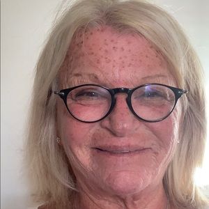 Meet your Posher, Beth